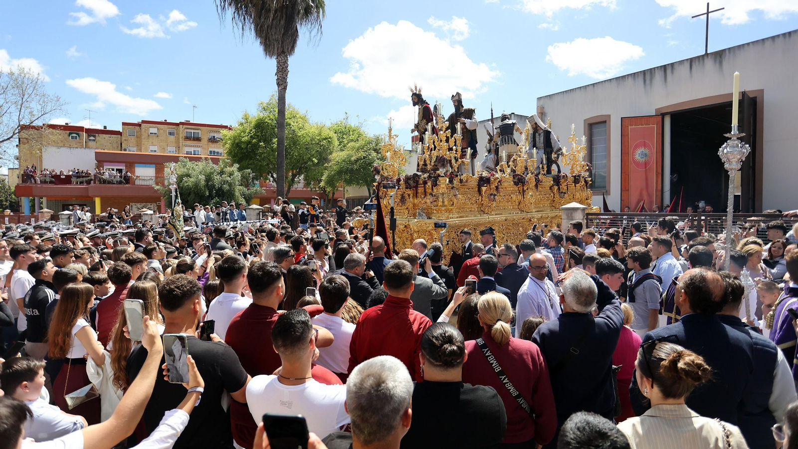 Imágenes de la Hermandad del Soberano Poder en el Miércoles Santo de Jerez 2025