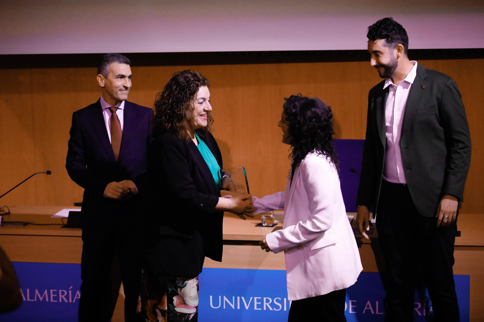 Entrega de distinciones en Salud UAL, en imágenes