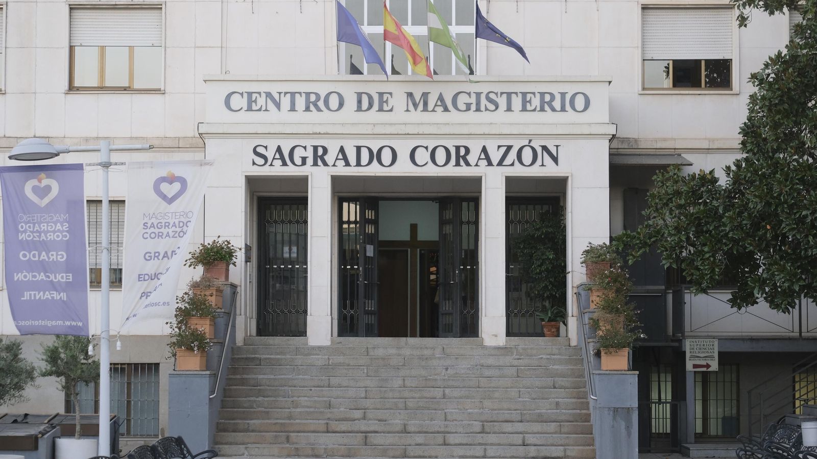 Centro de Magisterio Sagrado Corazón, adscrito a la Universidad de Córdoba.