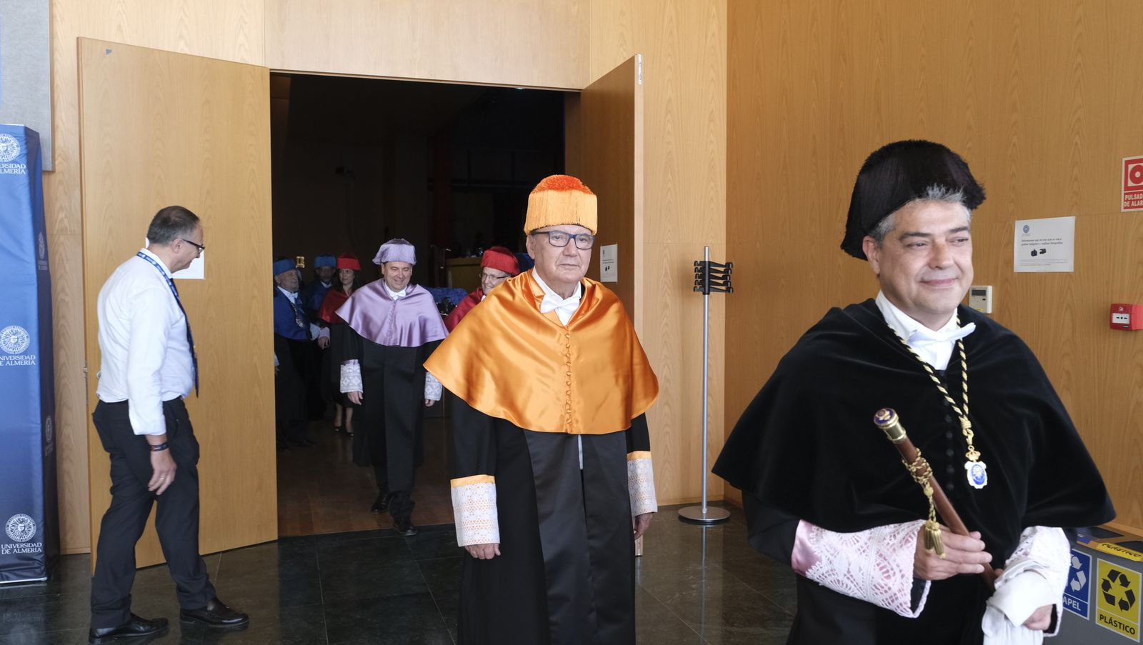 Imágenes de la investidura como Doctor Honoris Causa de la UAL, de Paco Cosentino.