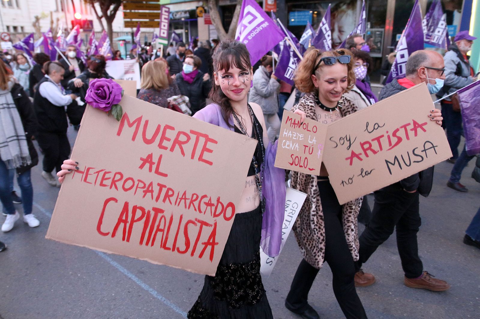 Asistentes a las convocatorias pasadas del 8M en Almería.