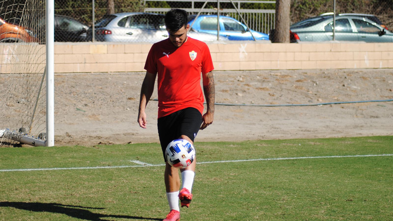 Sergio Contreras, en el entrenamiento del filial en el campo de la Vega.