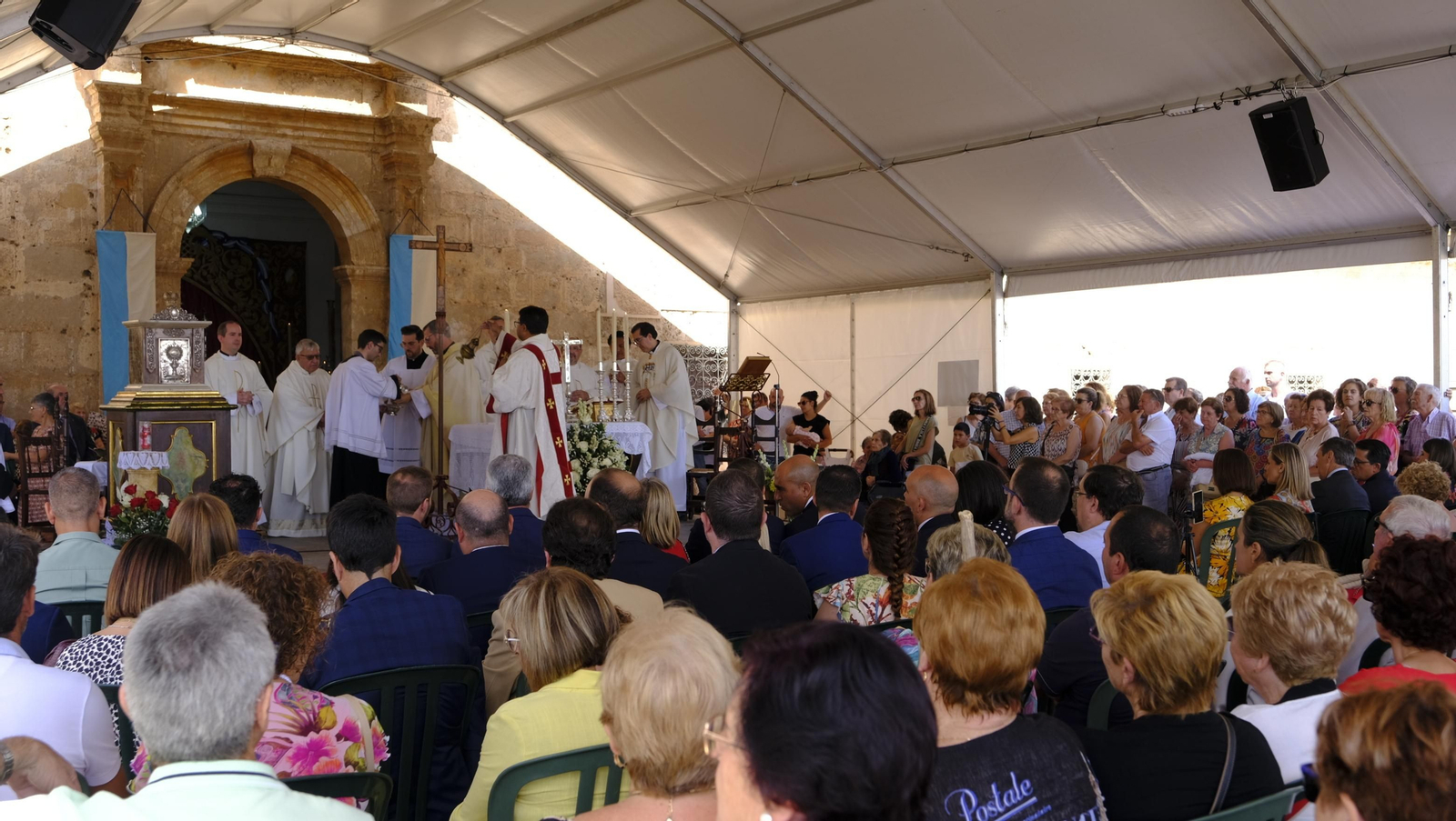 La Virgen del Saliente es venerada por los fieles en su Santuario