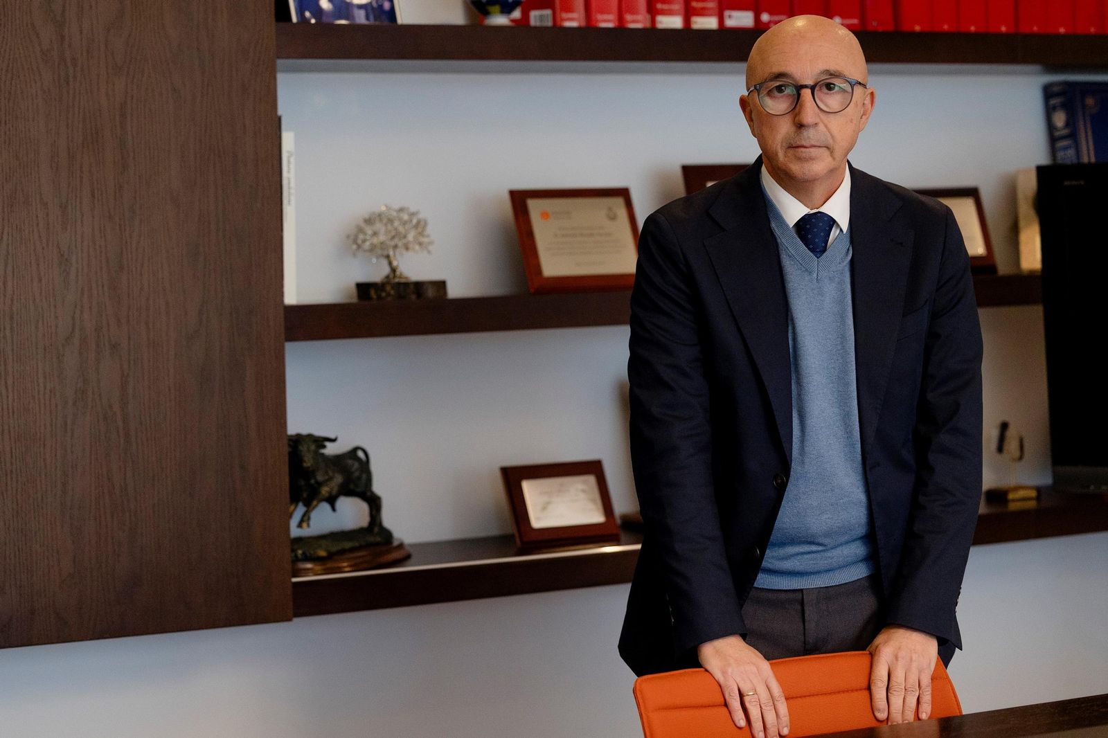 Cabeza de Vaca posa para la entrevista