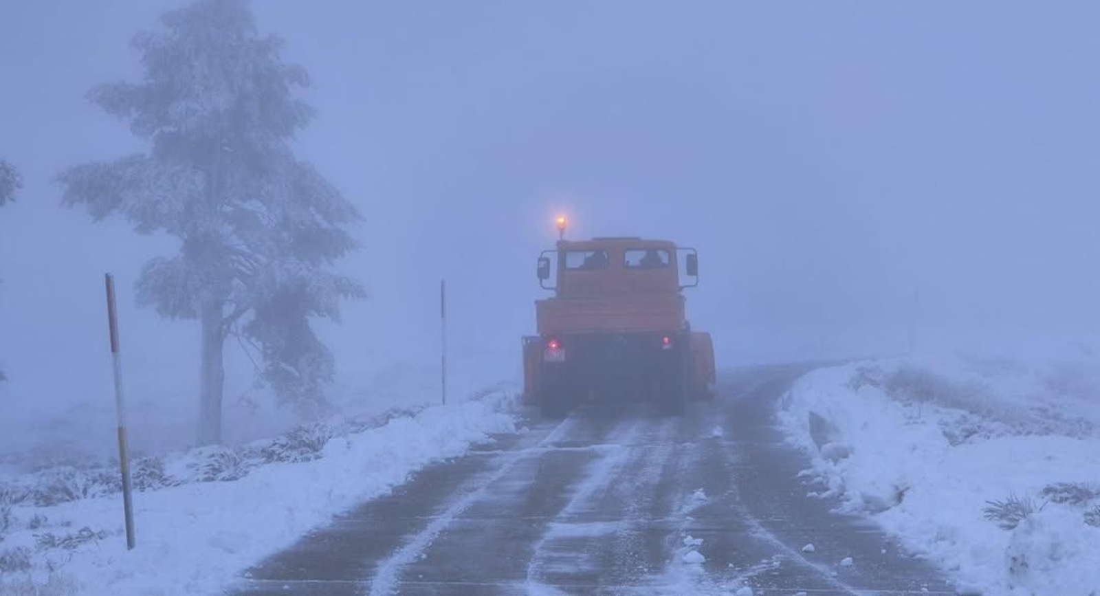❄️ El observatorio se viste de invierno con unos 4 cm de nieve- un paisaje de postal que quita e (5)