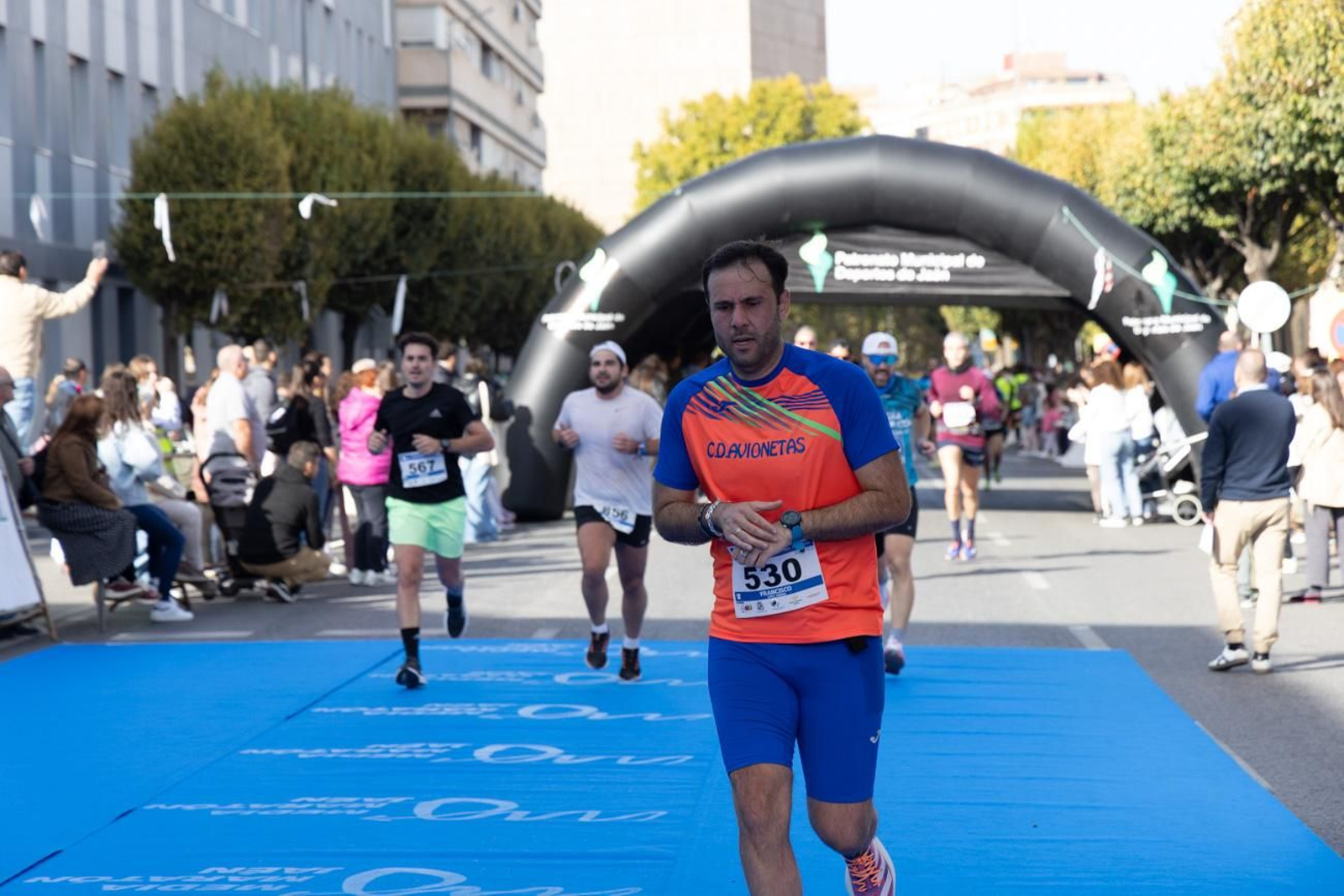 En imágenes: multitudinaria e histórica XXIX Media Maratón 'Ciudad de Jaén' y 10k en memoria de Paco Manzaneda