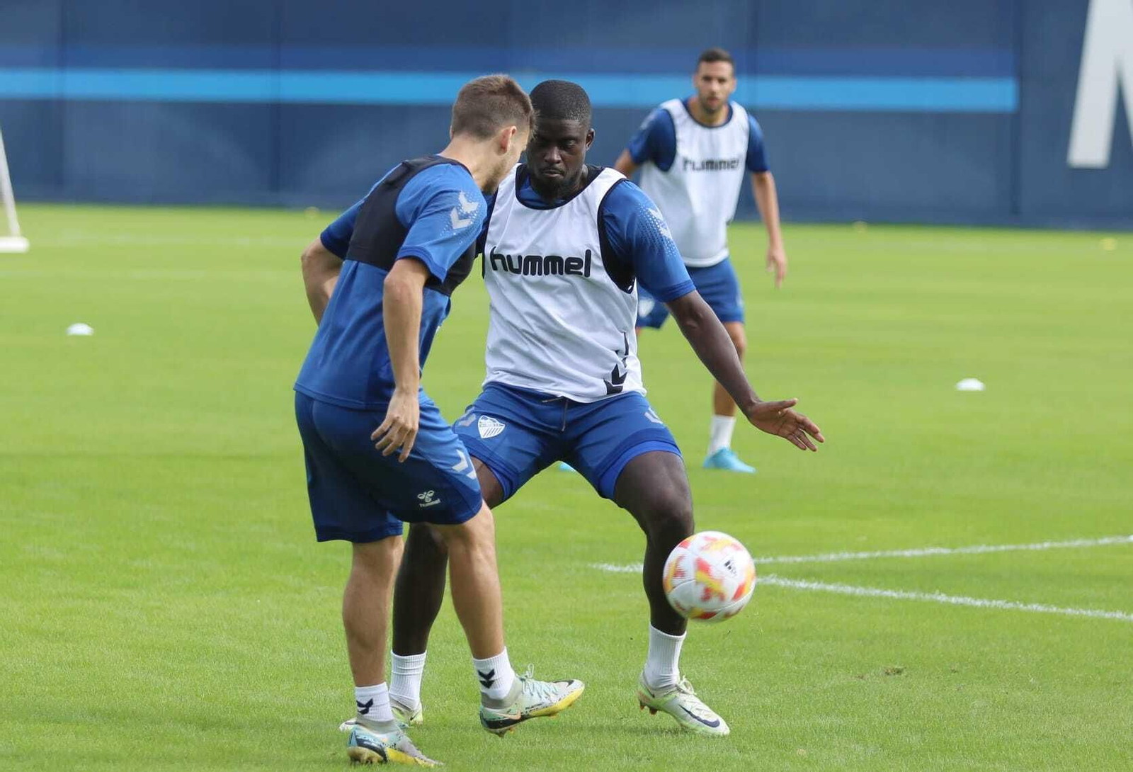 Galería: El Málaga CF ya apunta al Peña Deportiva