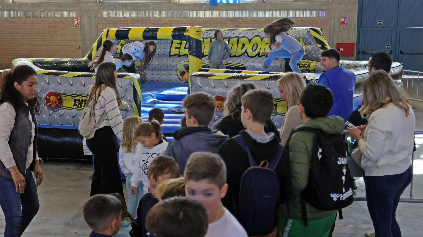 Imágenes del primer día de Juvelandia en Jerez