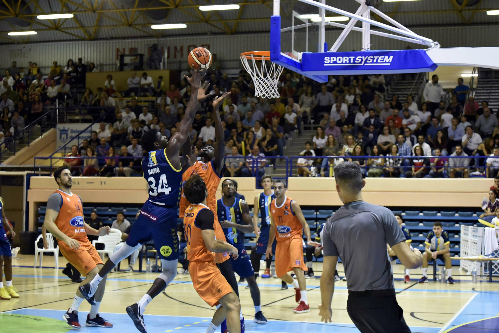 Mus Barro entra a canasta en el Udea-Tizona.
