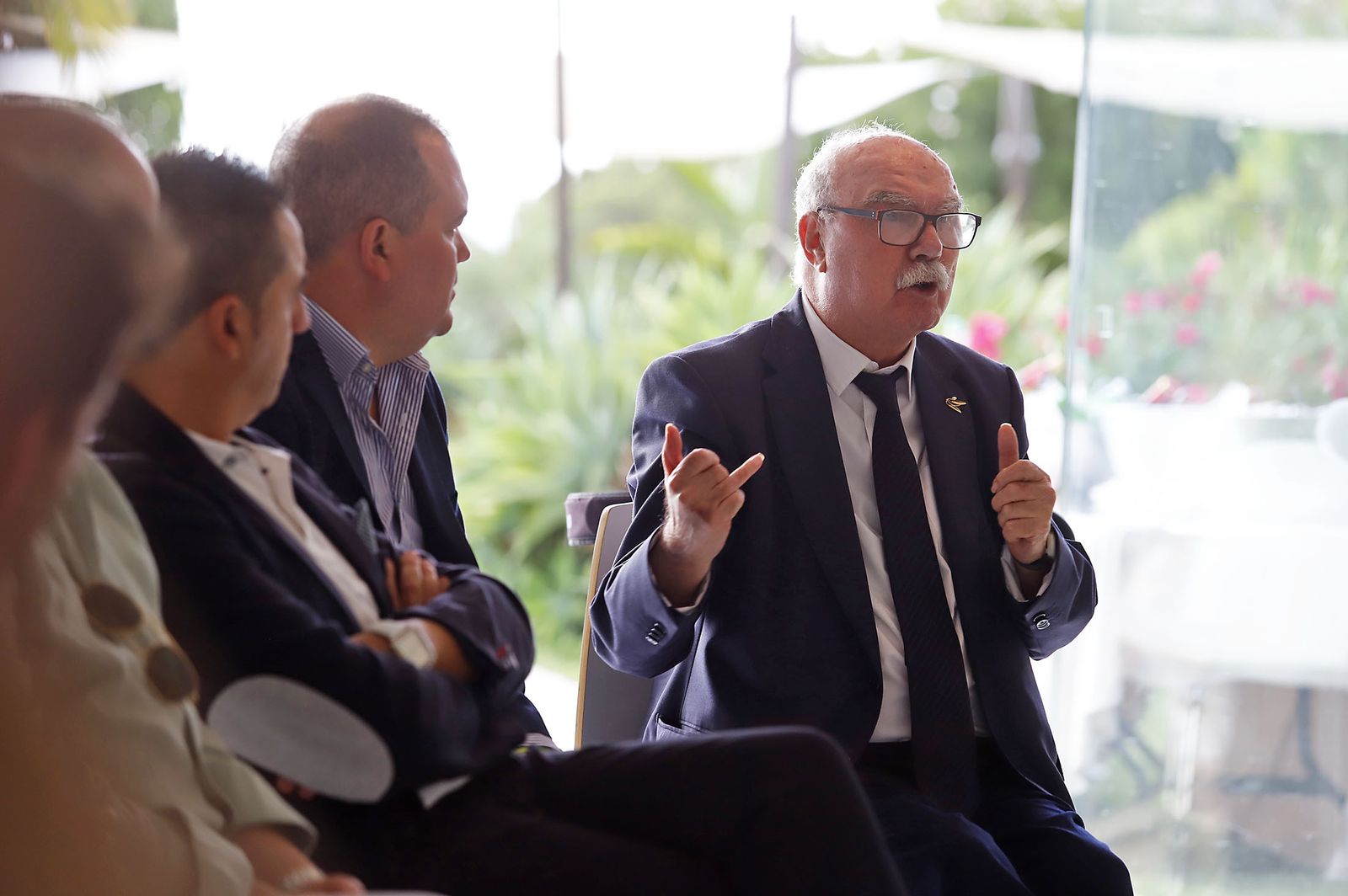 Imágenes del debate de "La Noche de los Frutos Rojos"