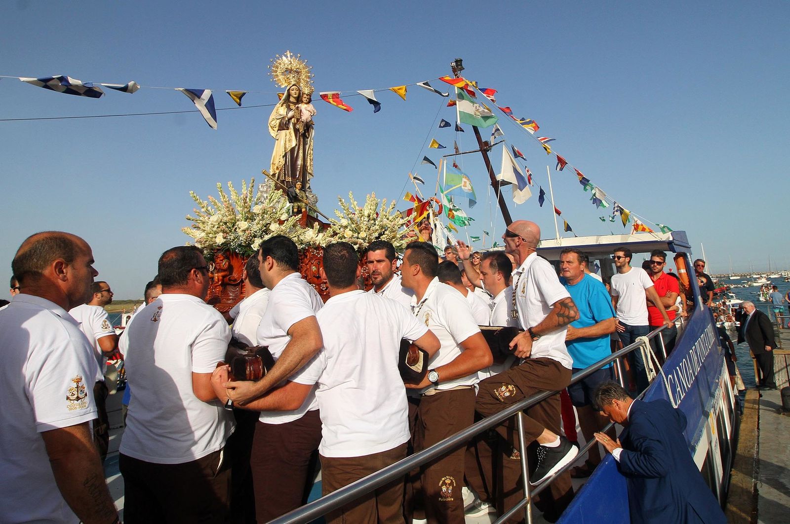 Imágenes de la procesión de la Virgen del Carmen en Punta Umbría