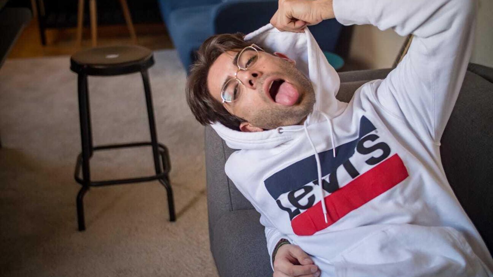 Don Patricio es canario y nunca ha dejado de tomar Cola-cao.