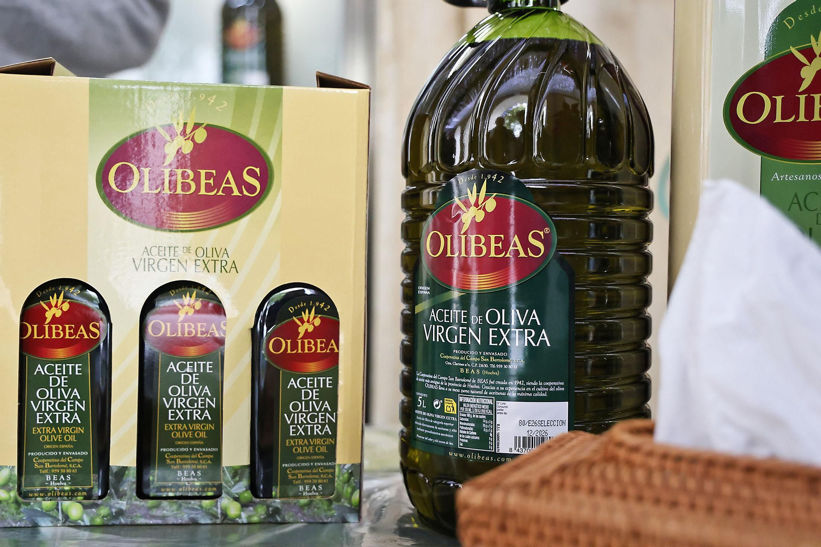 Muestra de aceites y quesos en la Diputación de Huelva (11)