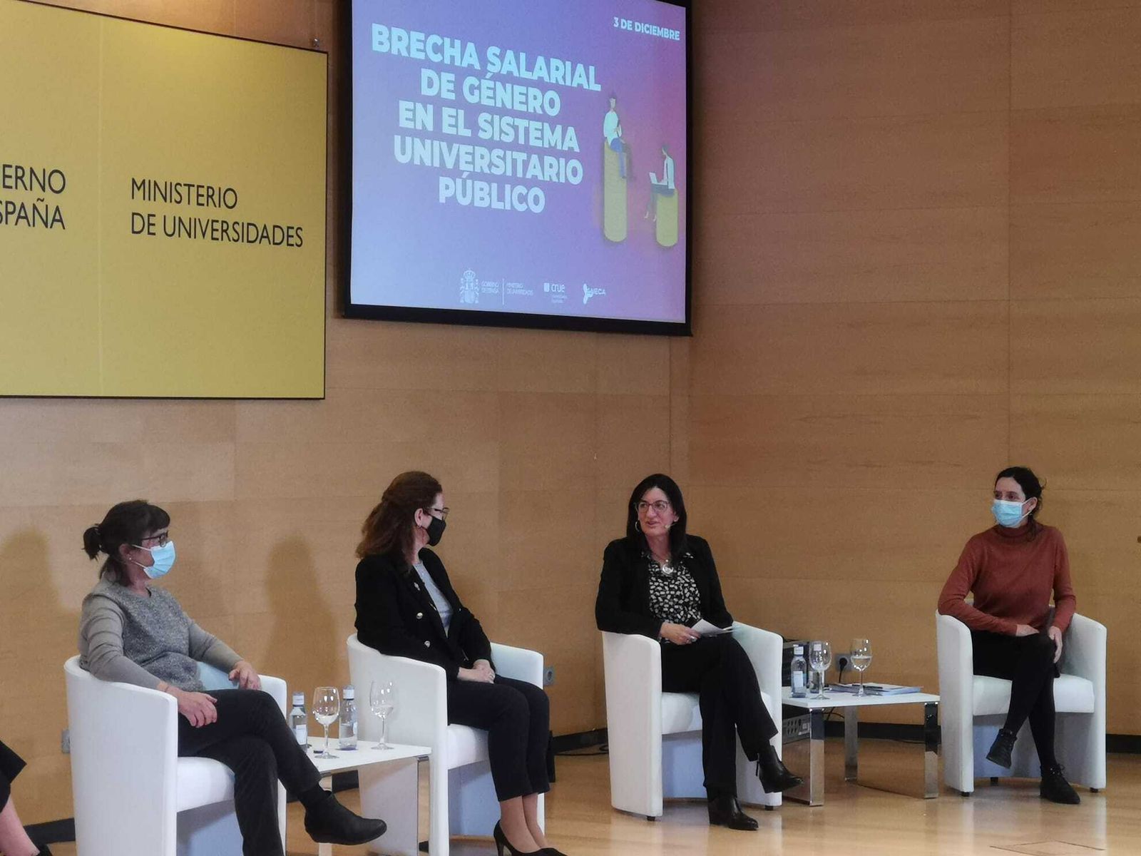 Presentación del informe anual sobre brecha salaria en el sistema universitario español.
