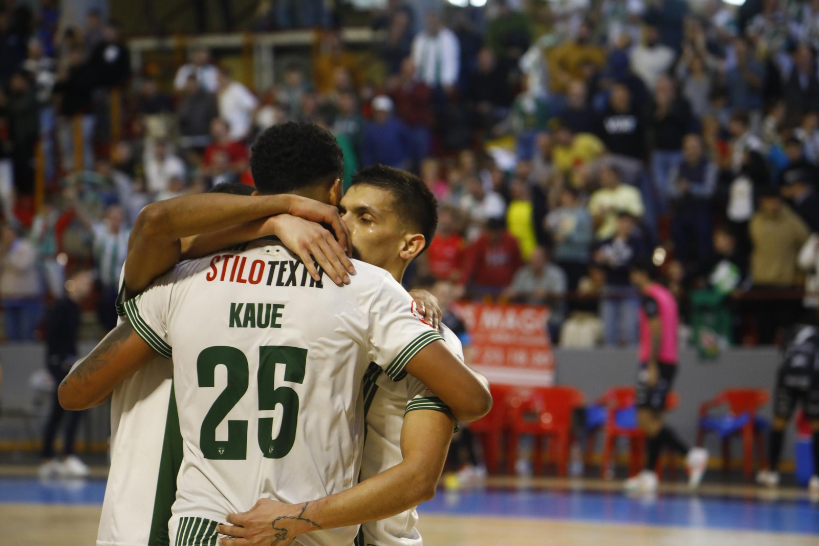 Las mejores fotos del Córdoba Futsal - Burela disputado en Vista Alegre