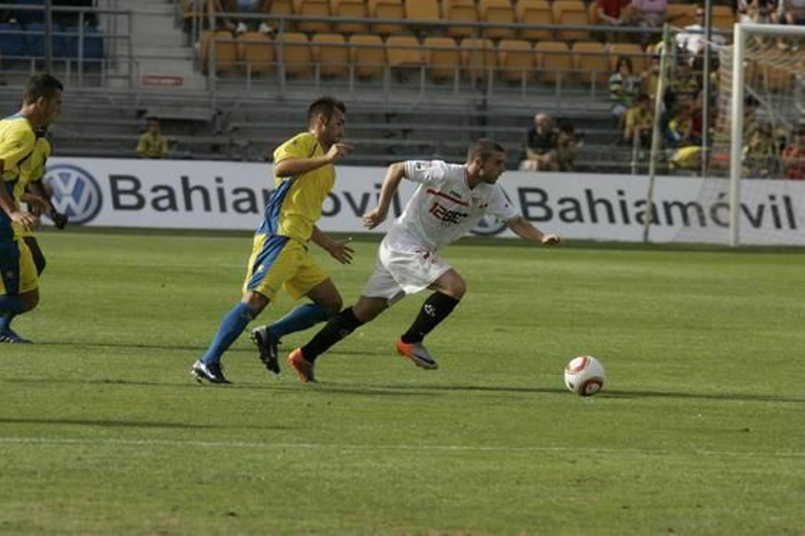 El Sevilla consiguió imponerse por tres goles a dos y cierra así la época de pruebas antes de enfrentarse al Barça.

Foto: Jesús Marín