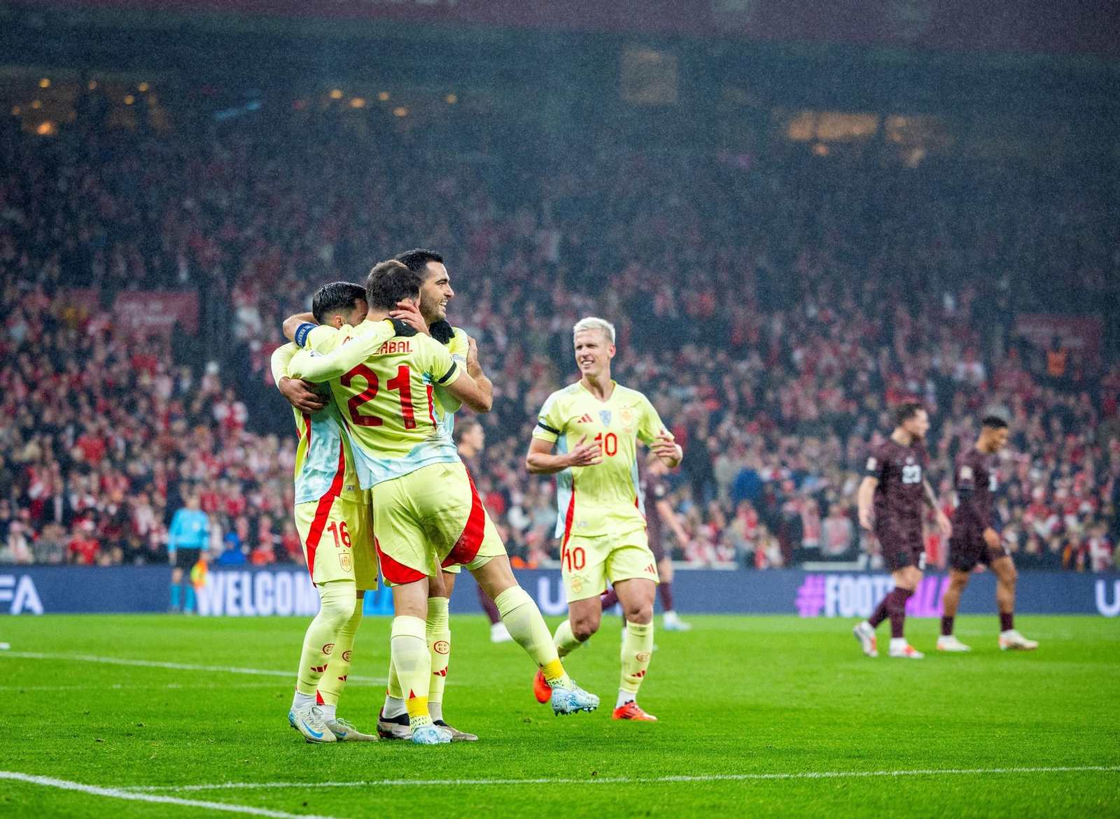 Las fotos del Dinamarca - España