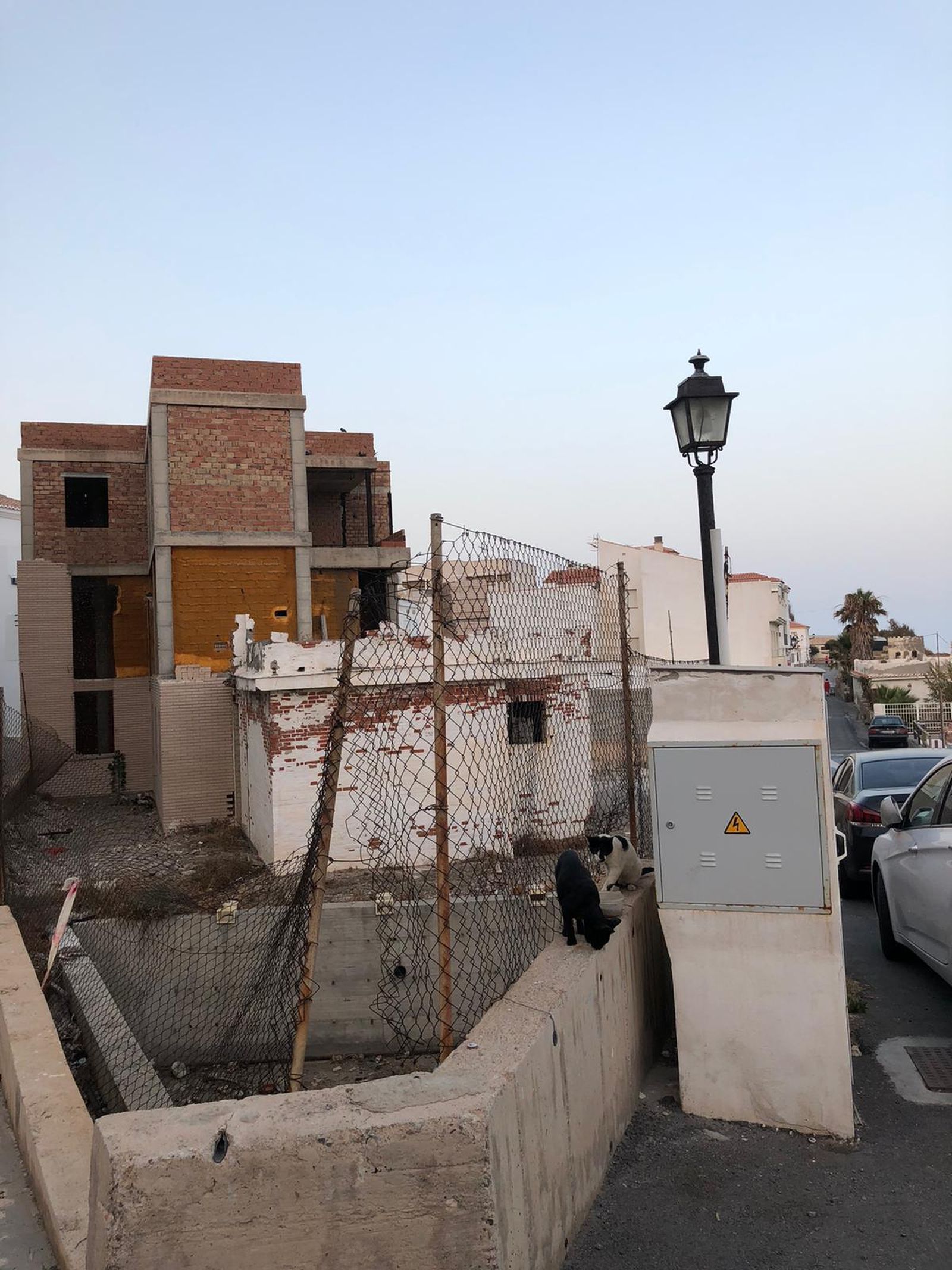 Una de las fincas abandonadas