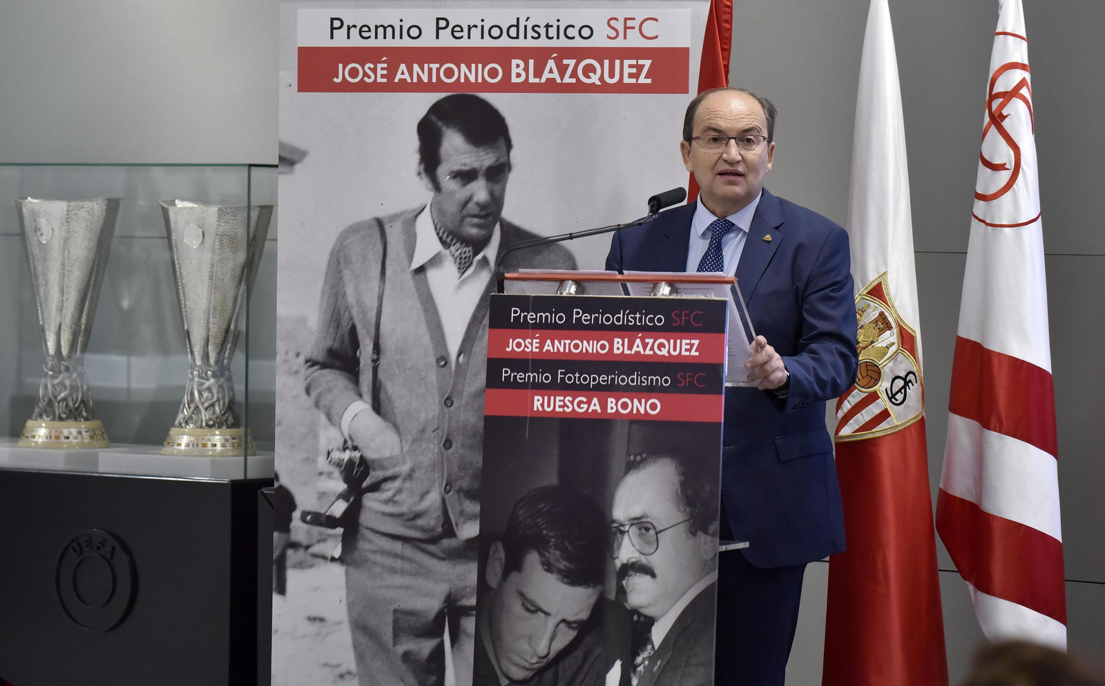 José Castro, durante su discurso en los Premios 'Blázquez' y 'Ruesga Bono' José Castro, durante su discurso en los Premios 'Blázquez' y 'Ruesga Bono'