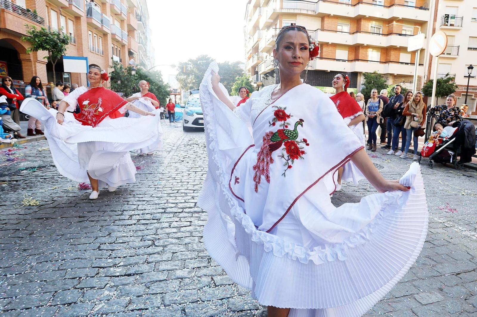 Imágenes de la cabalgata del Carnaval Colombino 2024