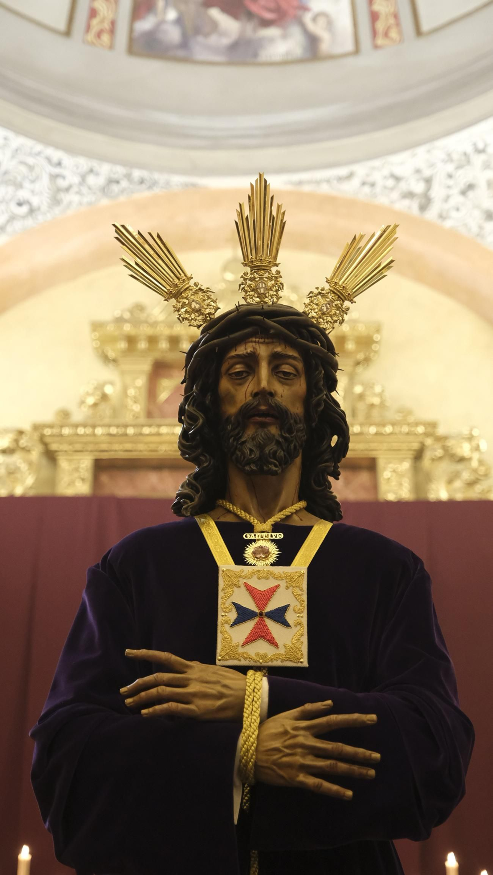 Imágenes del multitudinario besapiés del Cristo de Medinaceli en la Catedral de Almería