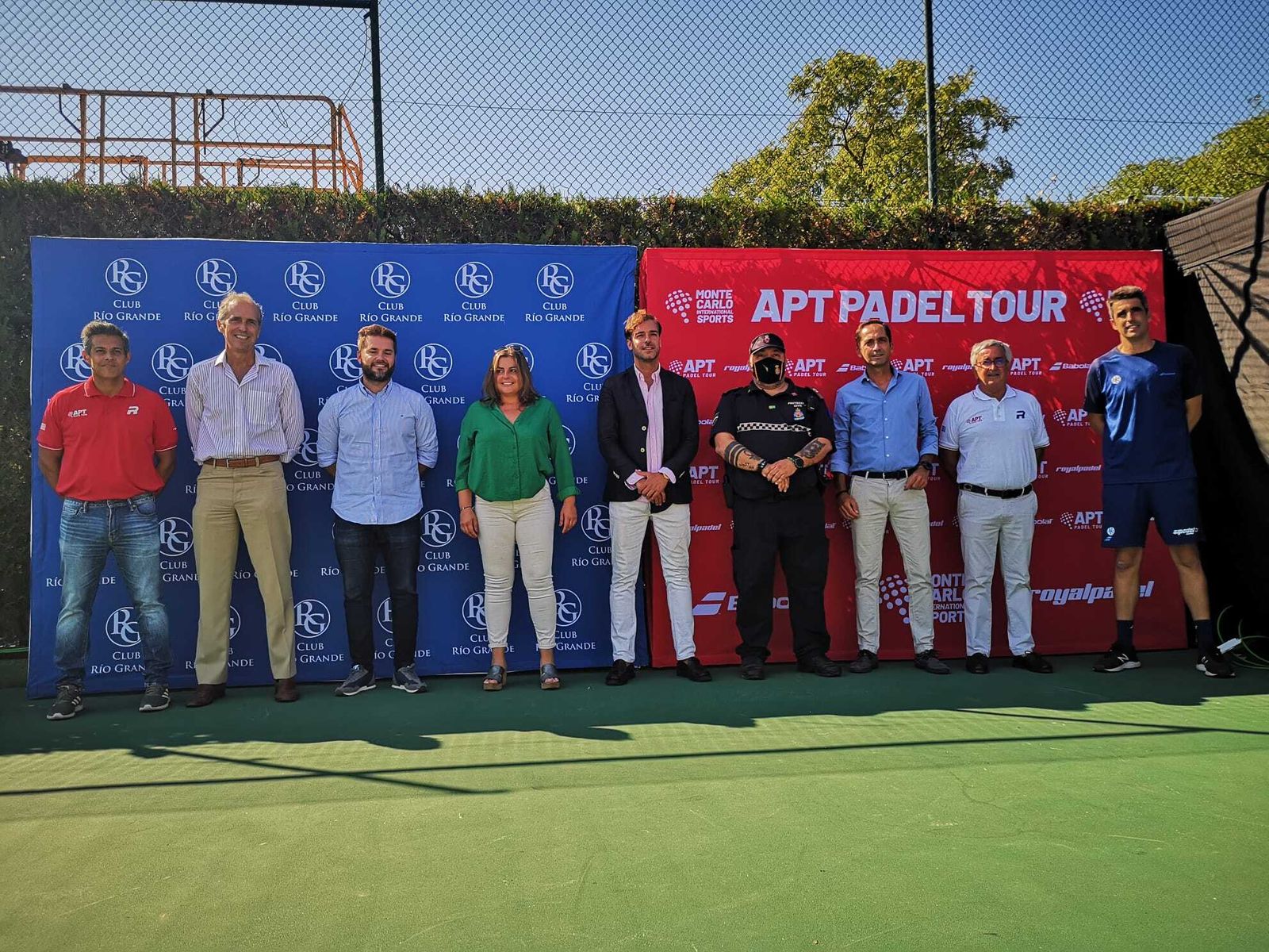 De izquierda a derecha, Mauricio  Lasaigues, Vicente Martínez Lavalle, José Luis Girón, Rocío López,  Alonso Garrido, Joaquín Ayuso, Alejandro Andújar y Gonzalo de la Herrán.