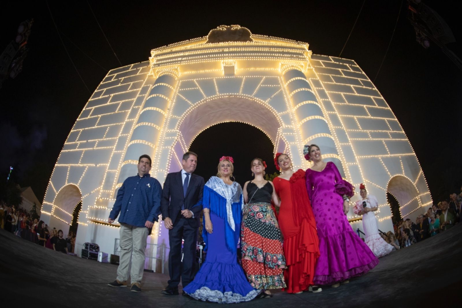 La portada del Corpus, recién iluminada