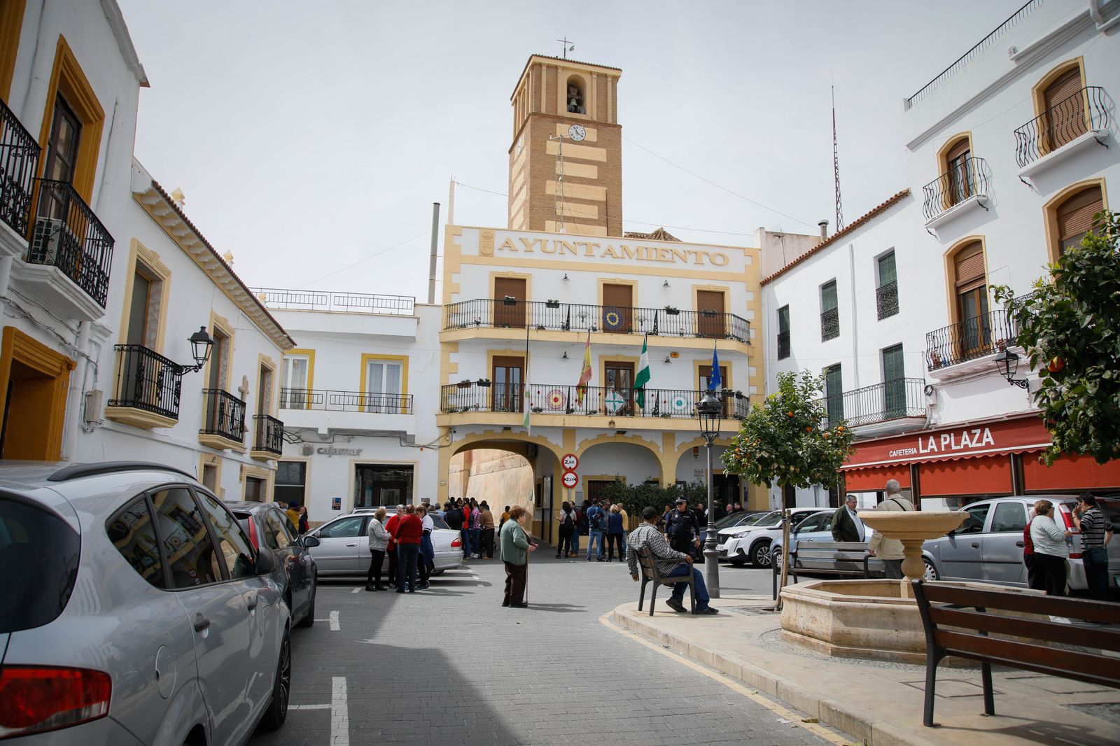 Minuto de silencio en Abla por el parricidio de Las Alcubillas de Alboloduy