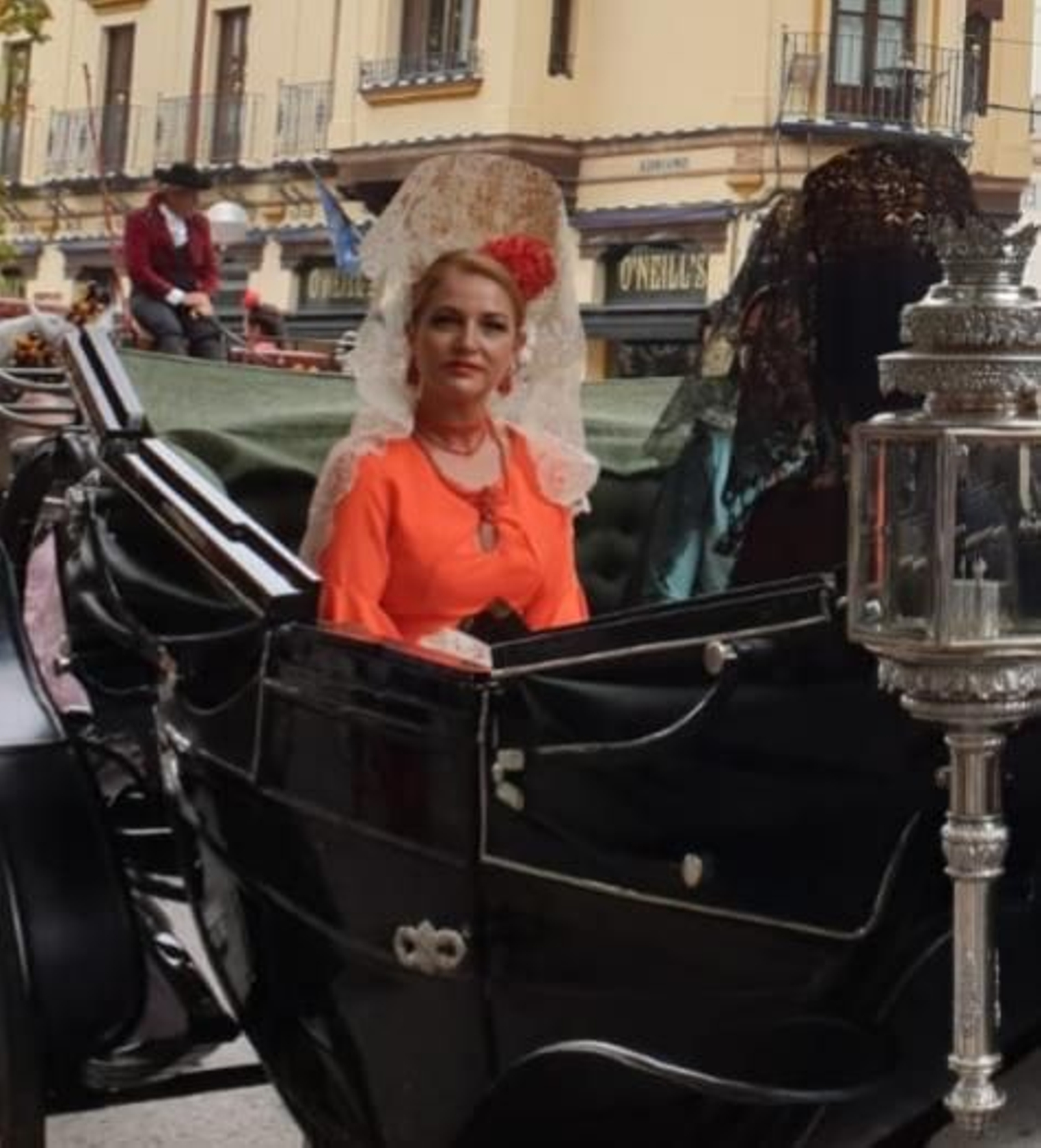 Macarena Zulueta, ganadora del Primer Premio de Mantilla.