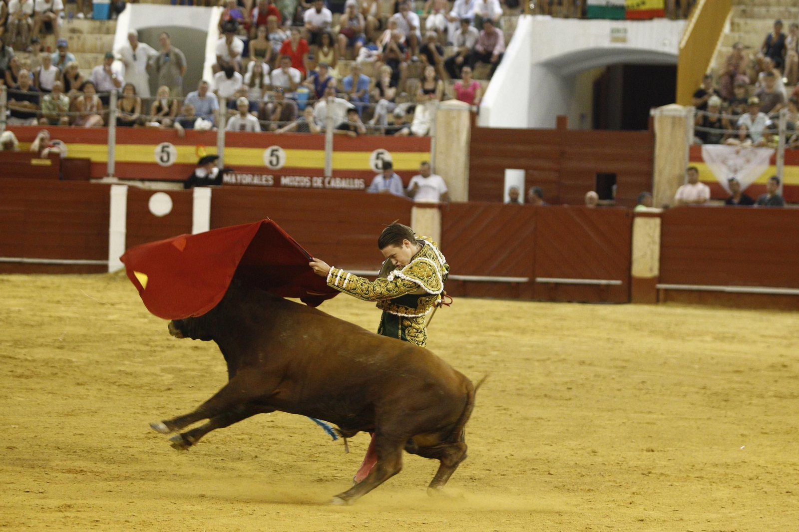 Las mejores imágenes de la clase práctica de la Escuela Municipal Taurina de Almería