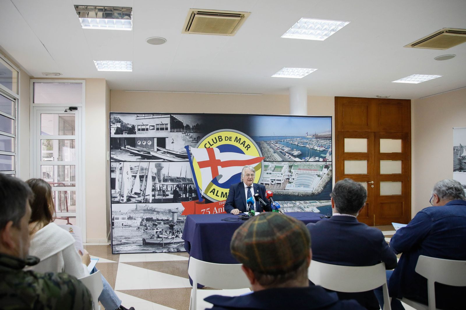 Imágenes del Club de Mar en Almería