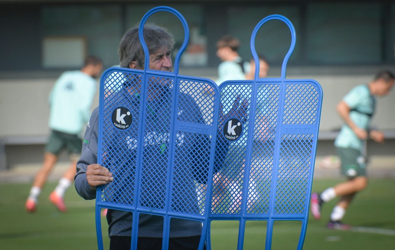 Manuel Pellegrini, en el entrenamiento de hoy.