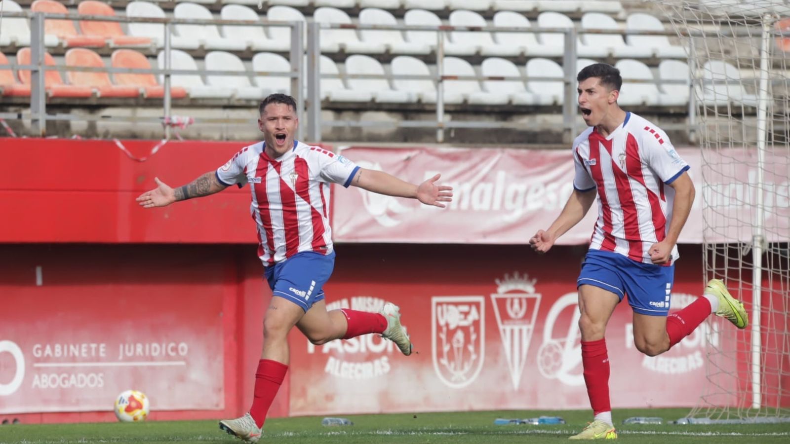 Juanma García y Rastrojo, los goleadores del Algeciras.