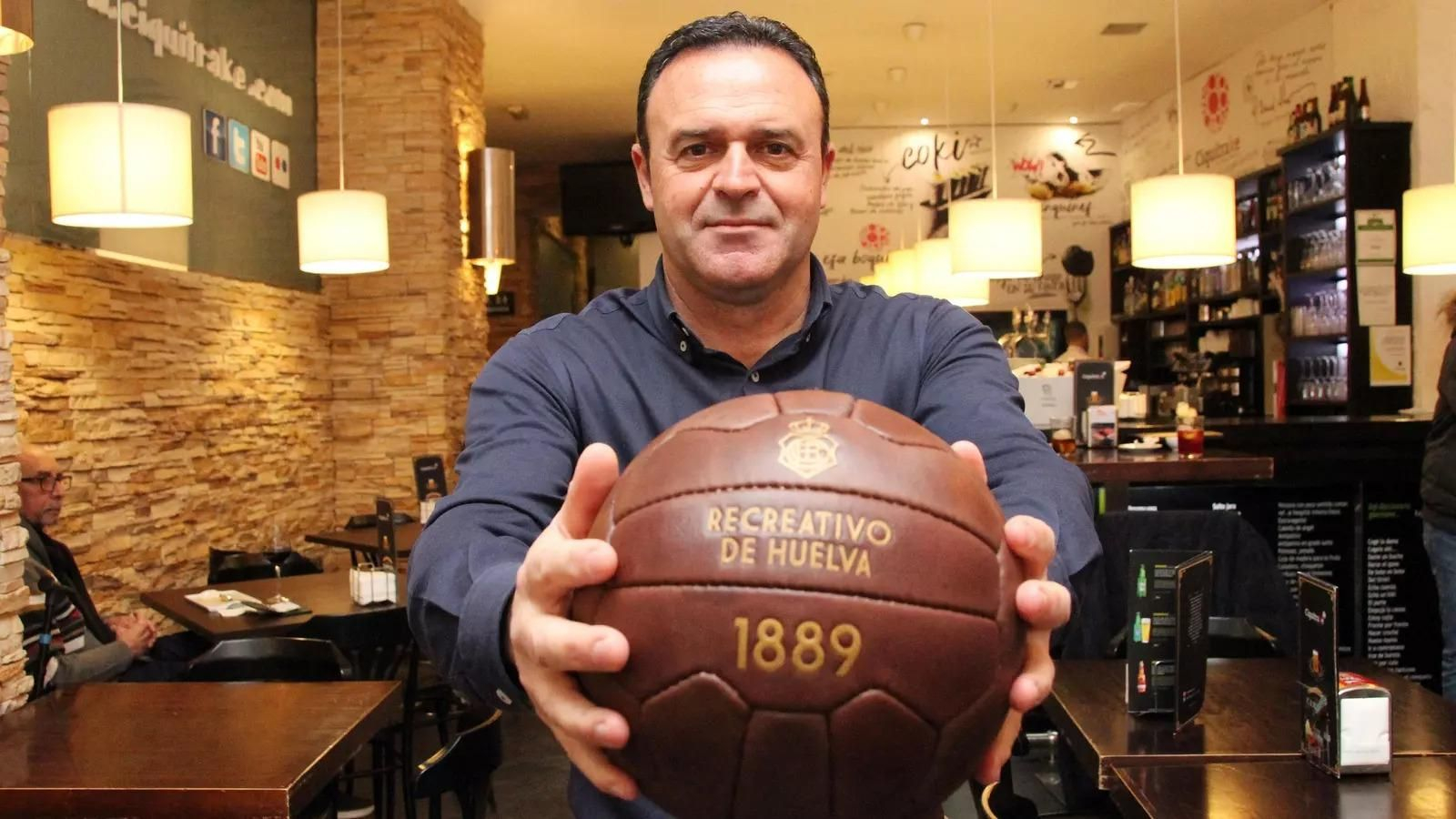 José María Salmerón, nuevo entrenador del Almería B. José María Salmerón, nuevo entrenador del Almería B.