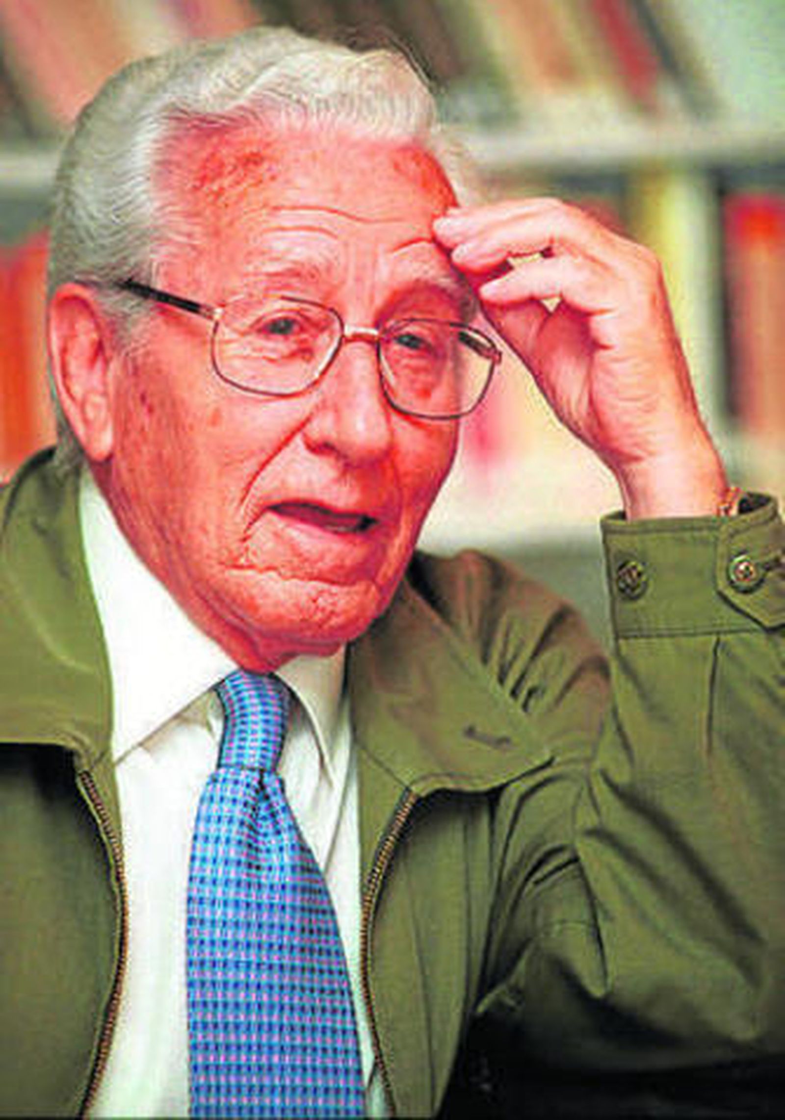 Murió Roberto Dorado, primer reportero de TVE en Sevilla