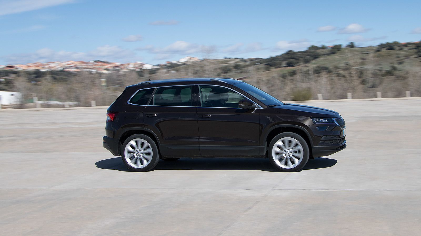 Mientras que el Ateca más dinámico, el Karoq más cómodo y práctico.