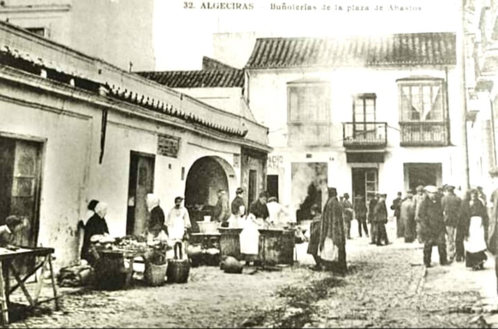 En la plaza Palma, junto al mercado, se encontraba el café La Iberia.