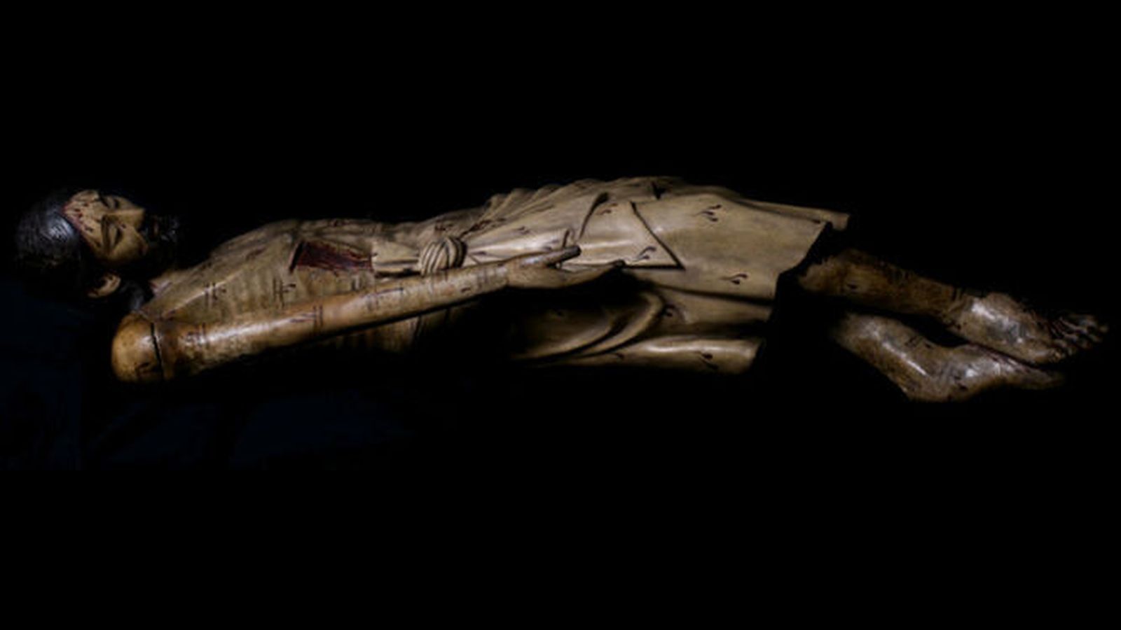 El Cristo de las Cinco Llagas de Lebrija, una de las imágenes más antiguas de la Semana Santa de la provincia.