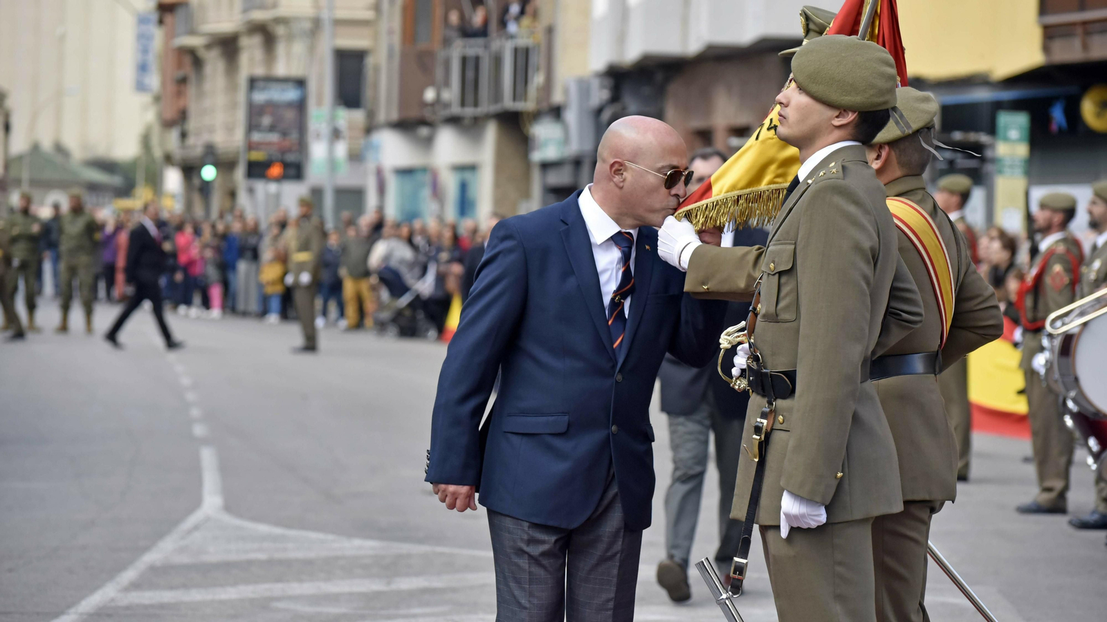 Las mejores fotos de la jura de bandera civil en La Línea