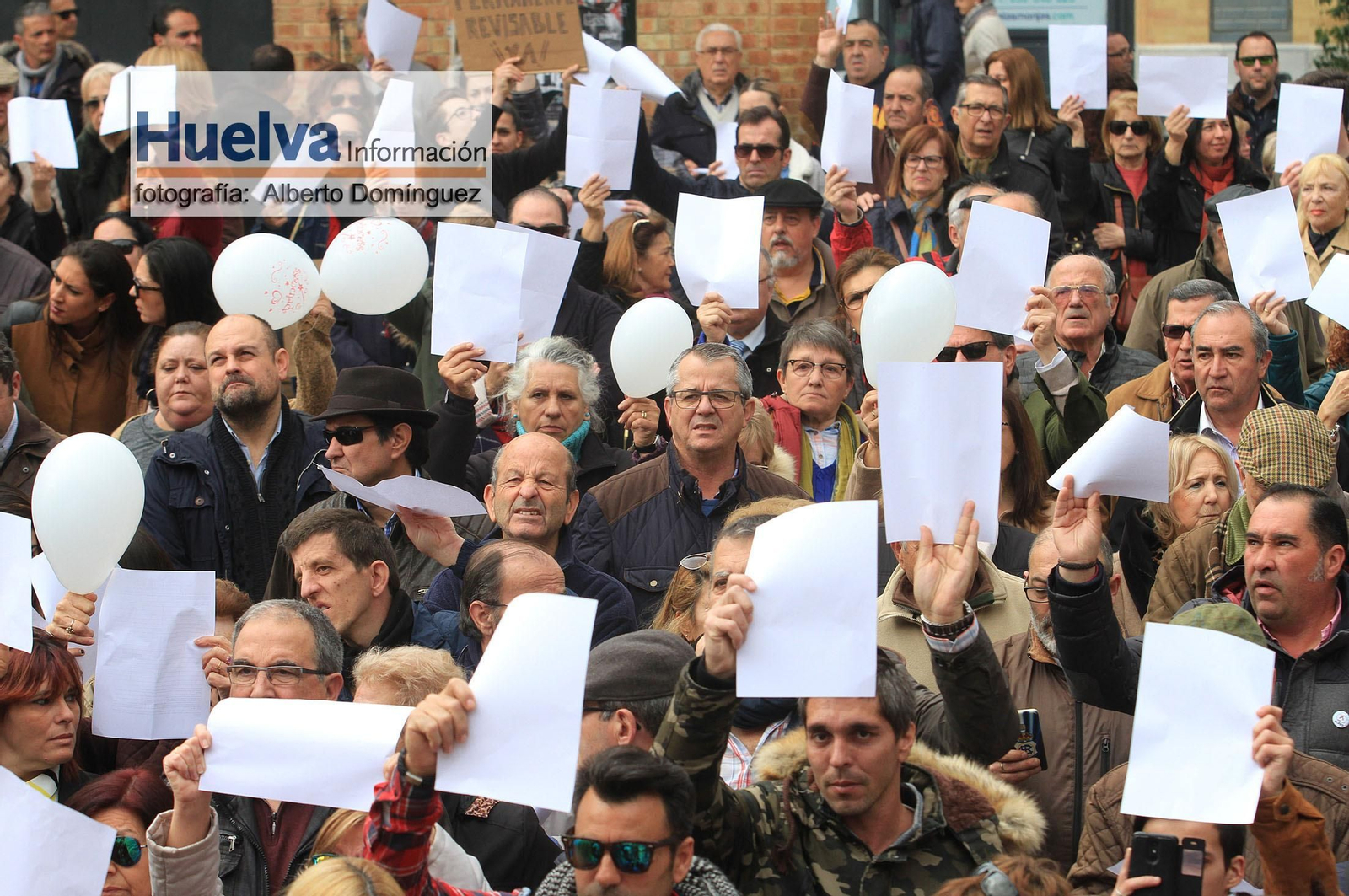 Imágenes de la manifestación contra la derogación de la prisión permanente revisable celebrada en Huelva