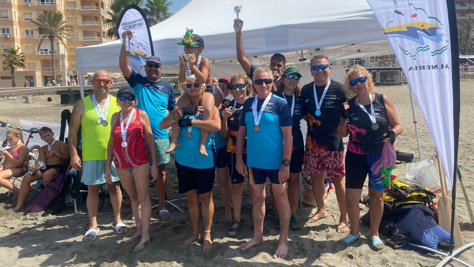 Un total de 35 palistas participan en la 32º regata de Piragüismo de Almería.