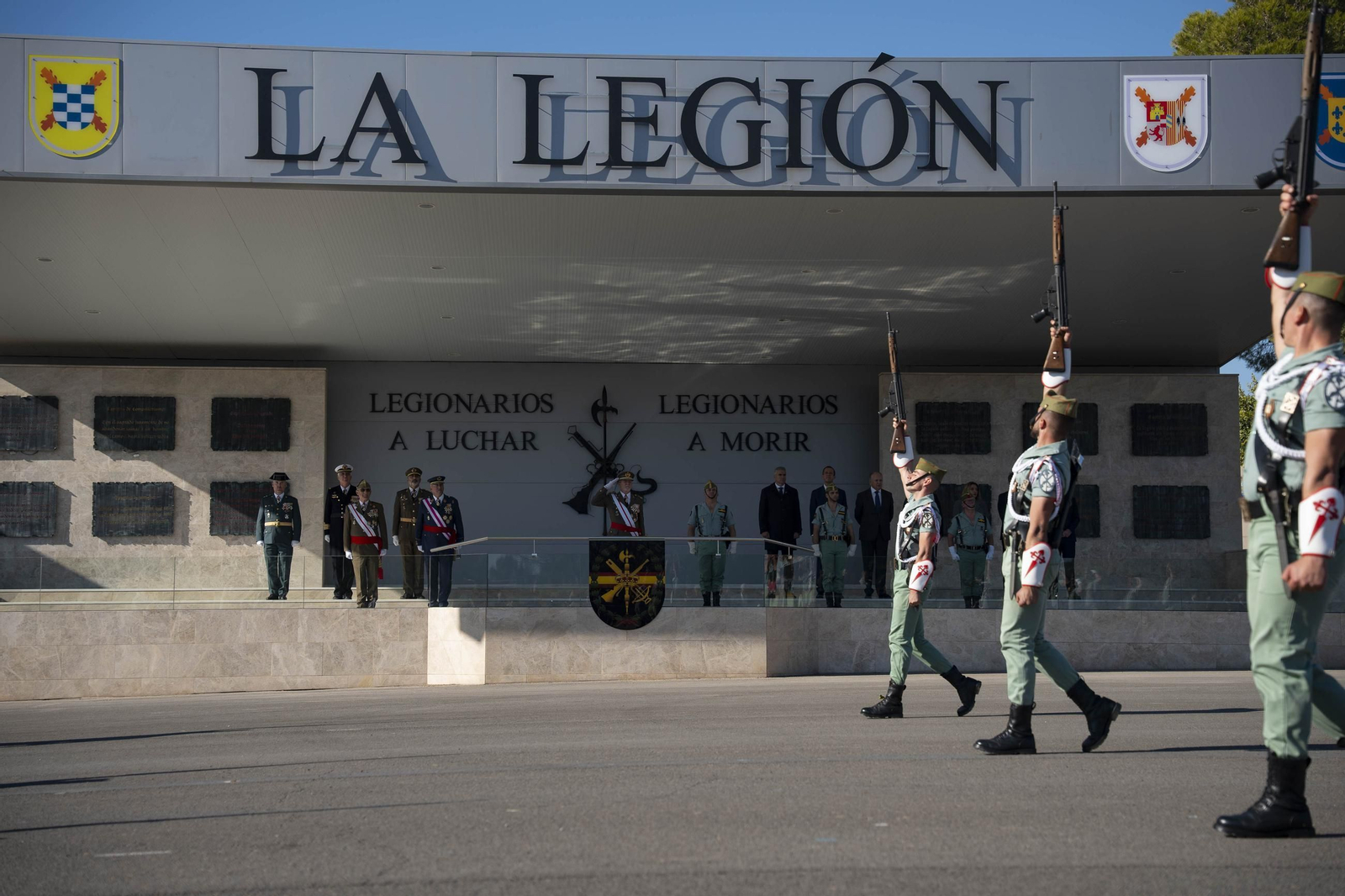 Así conmemora el día de la Inmaculada Concepción la Brigada de la Legión en Almería y despide al contingente que parte a Eslovaquia