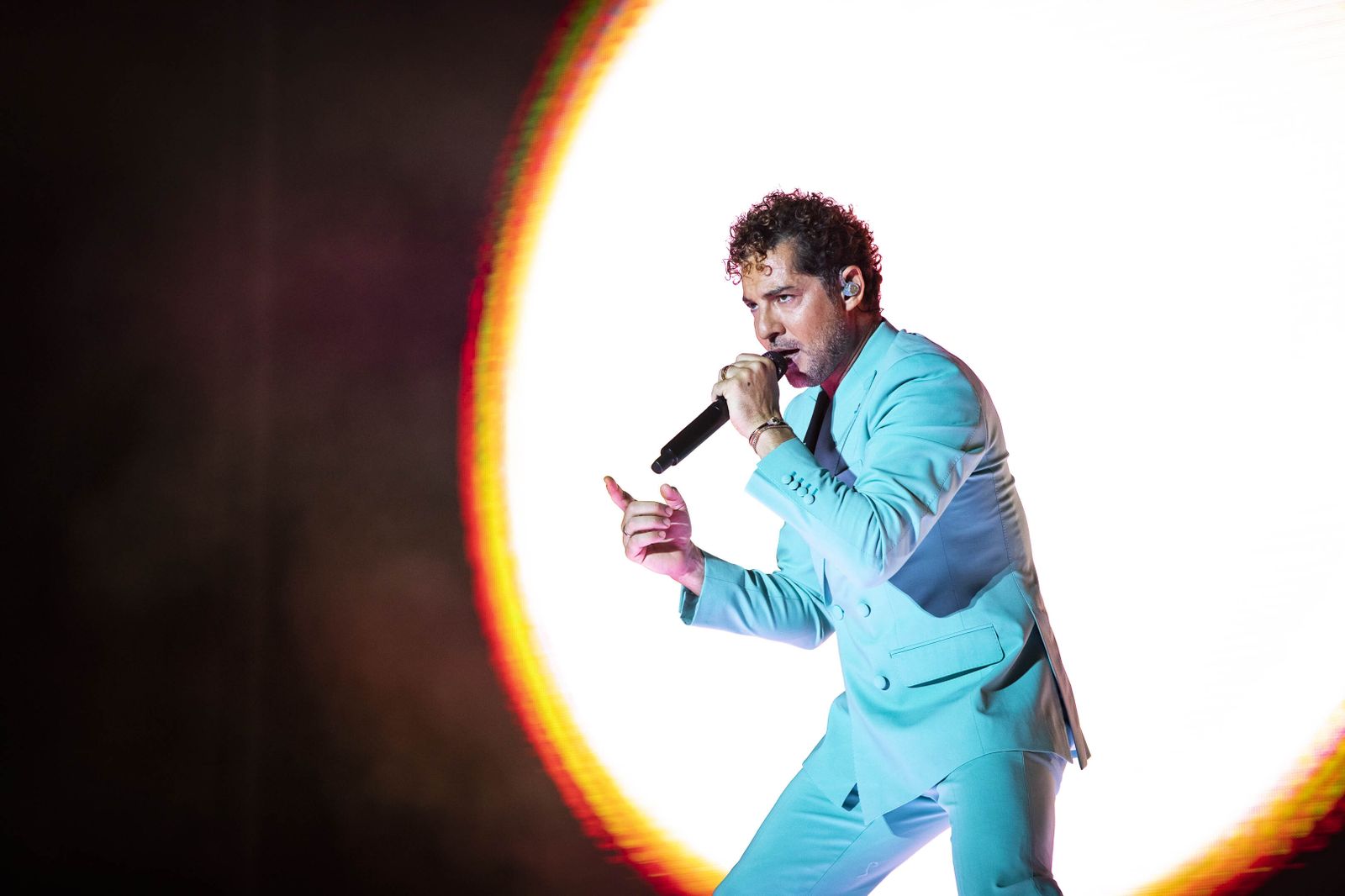 Búscate entre las imágenes del concierto de David Bisbal en Concert Music Festival de Chiclana