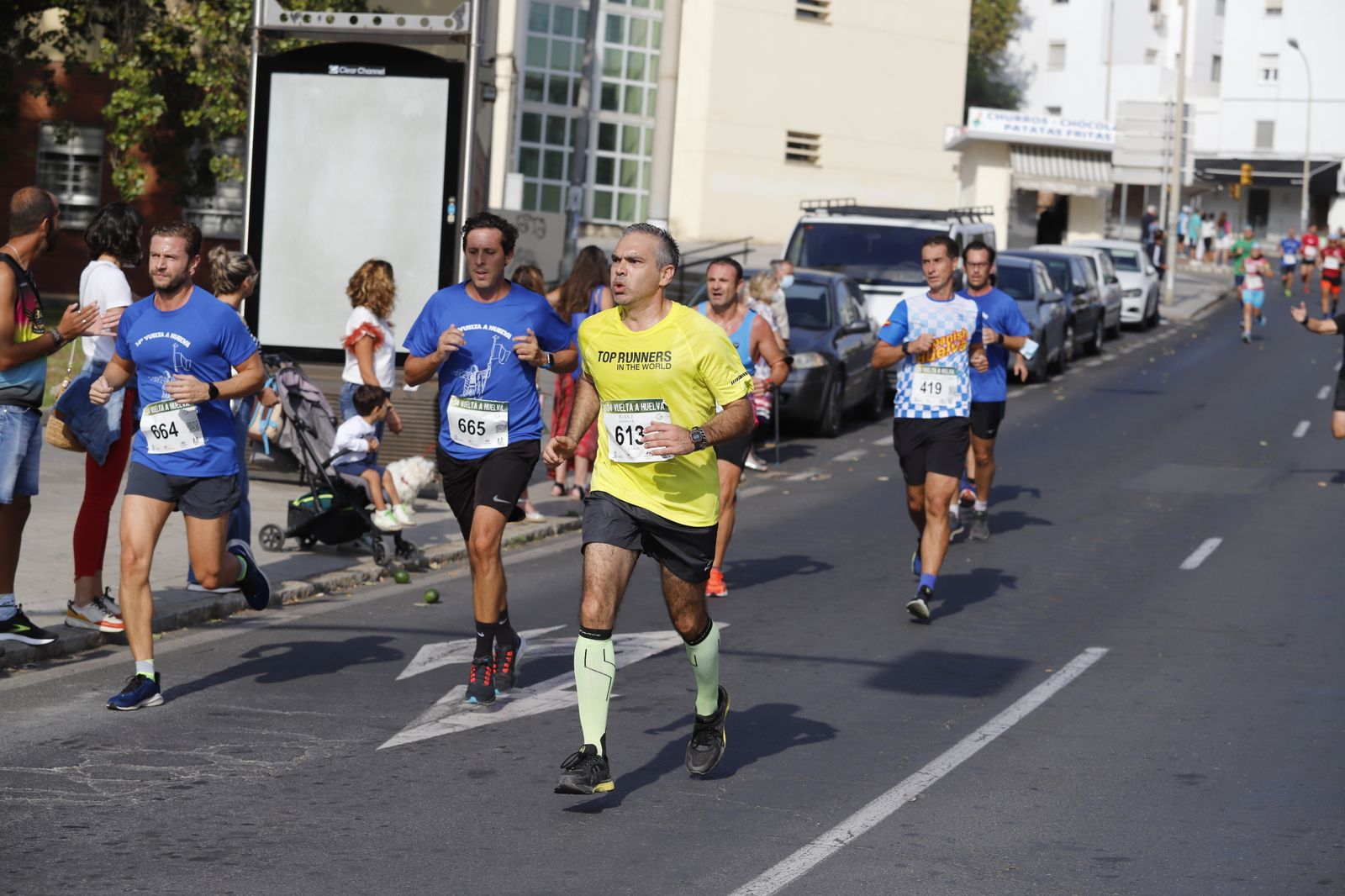 Las imágenes de la vuelta a Huelva de atletismo