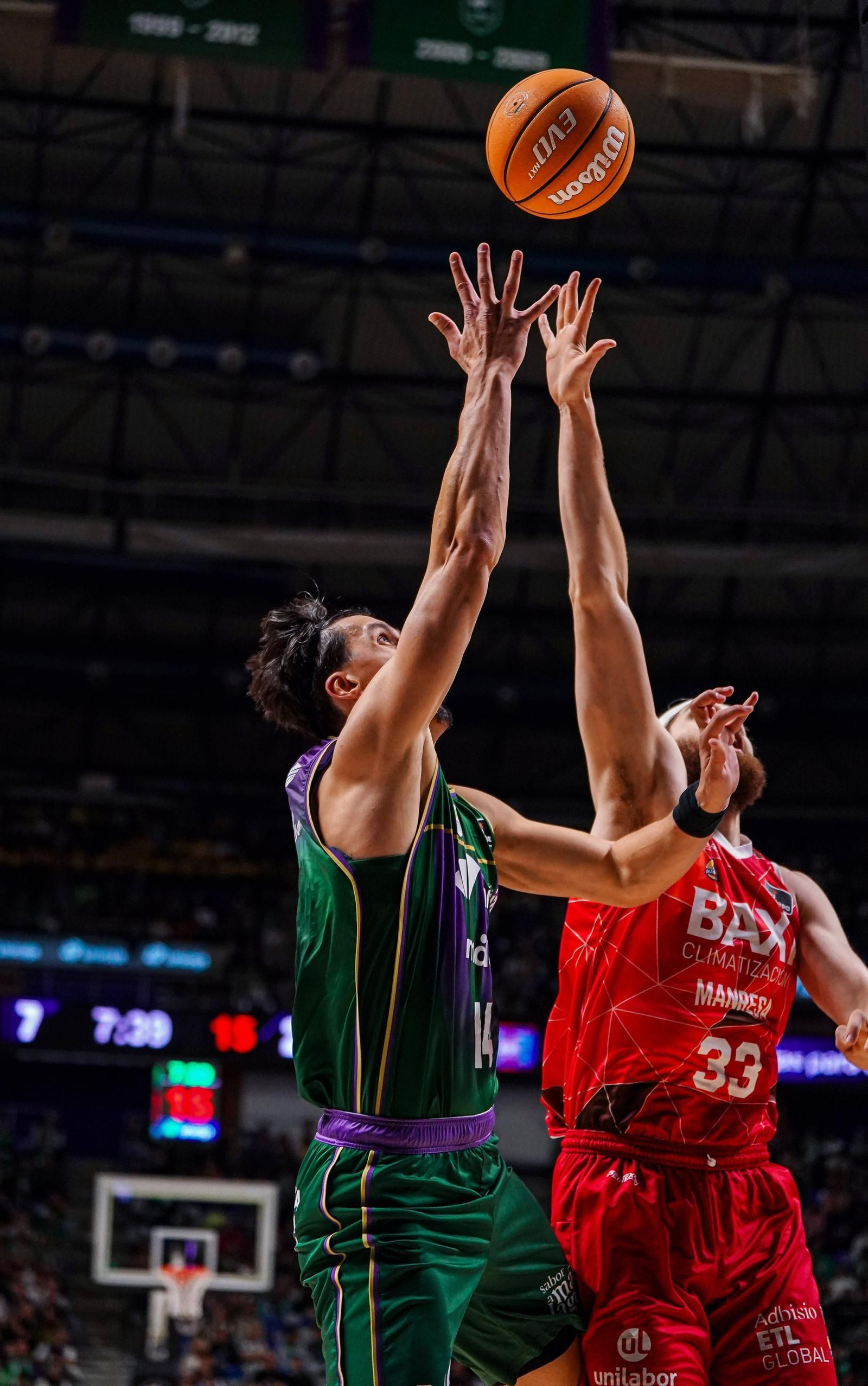 El Unicaja-Baxi Manresa, en fotos