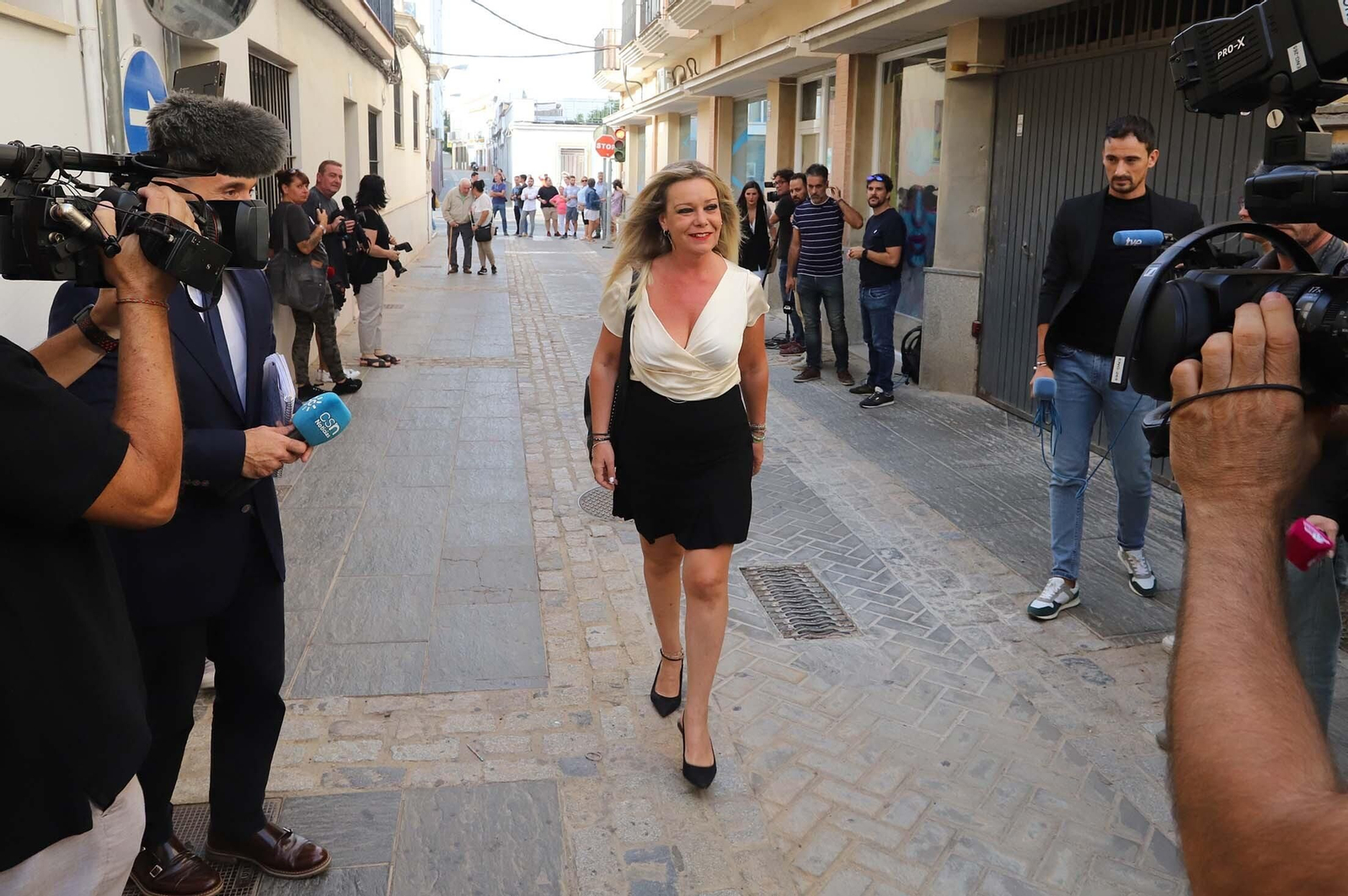 Personalidades y amigos que arroparon a la familia de Jesús Quintero, en imágenes