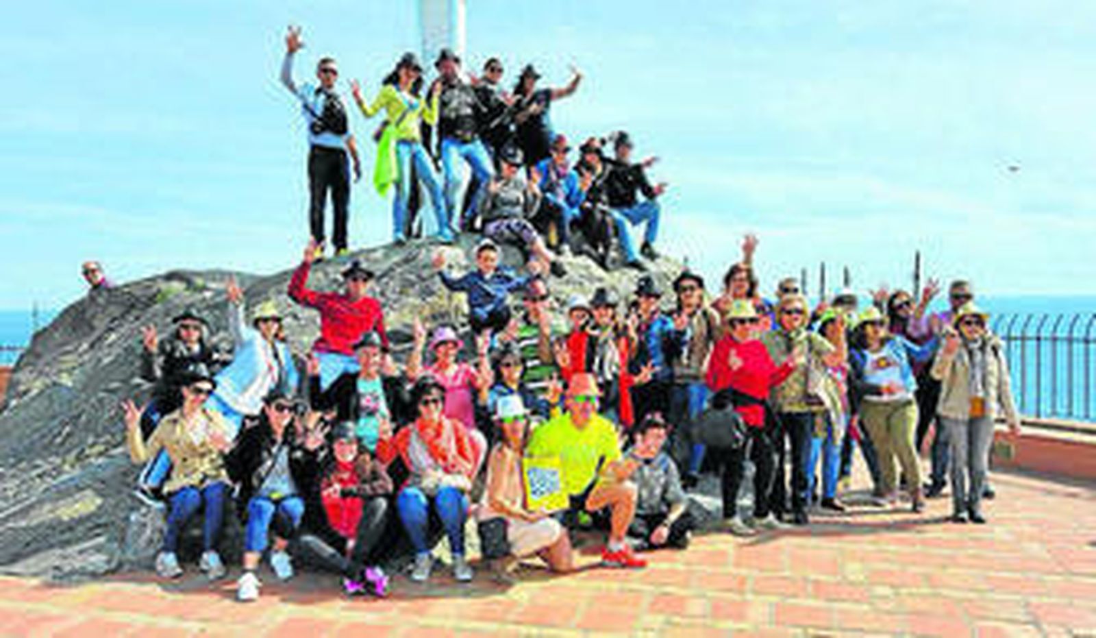 Lentejuelas, música y besos para entrar en el libro Guinness de los récords