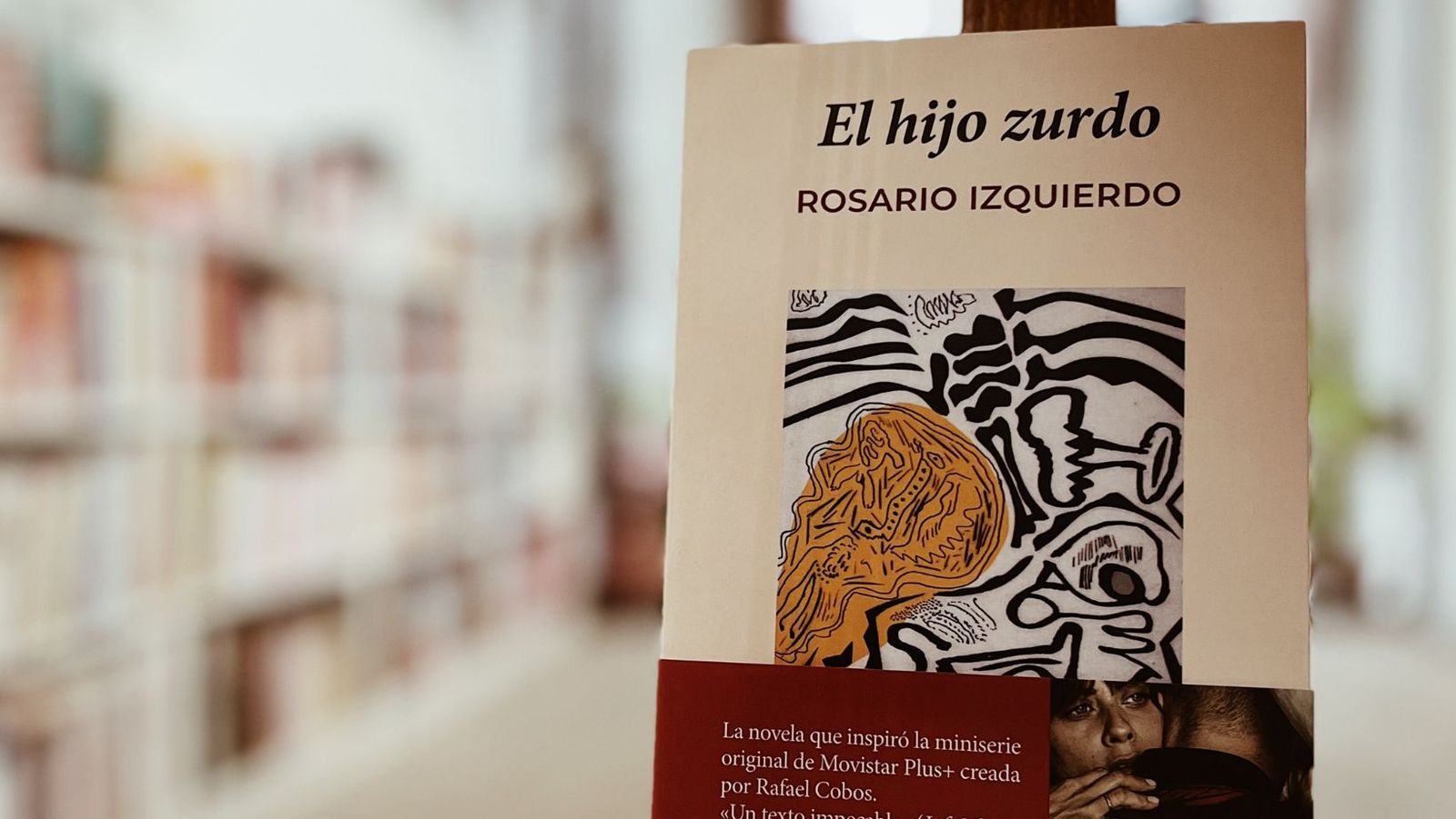 Portada de la novela 'El hijo zurdo' , de la autora Rosario Izquierdo
