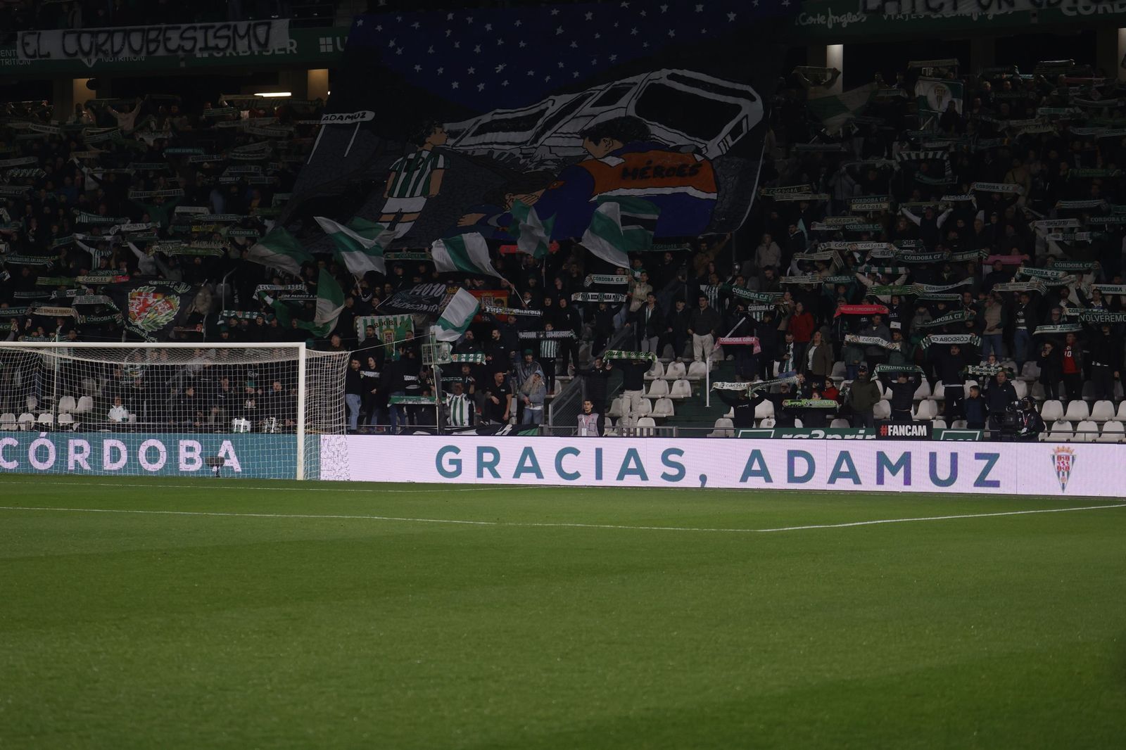 Las mejores fotos del ambiente en El Arcángel para el Córdoba CF - Valladolid