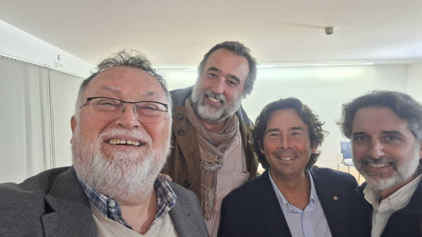Participantes en la reunión de profesionales de cuidados paliativos.